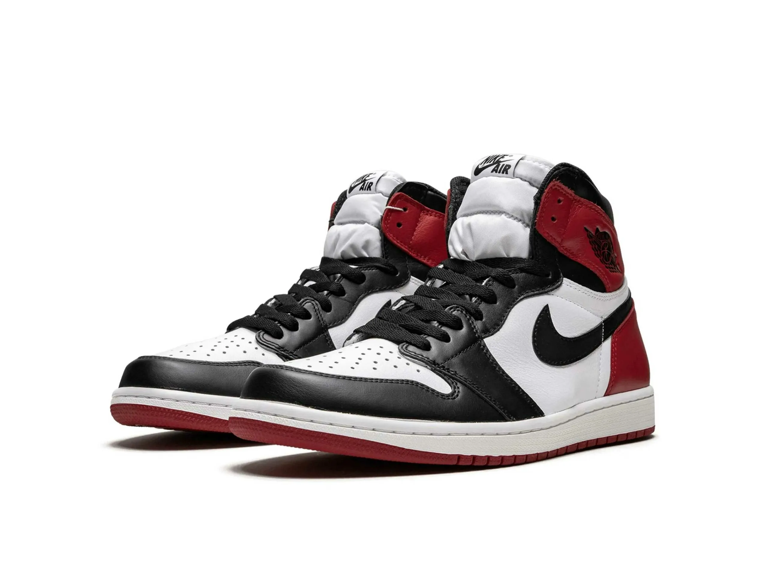 Air Jordan 1 Retro High OG ‘Black Toe’